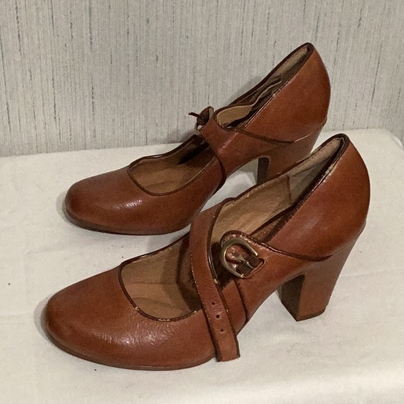 SOLD - Picture 5 of 7